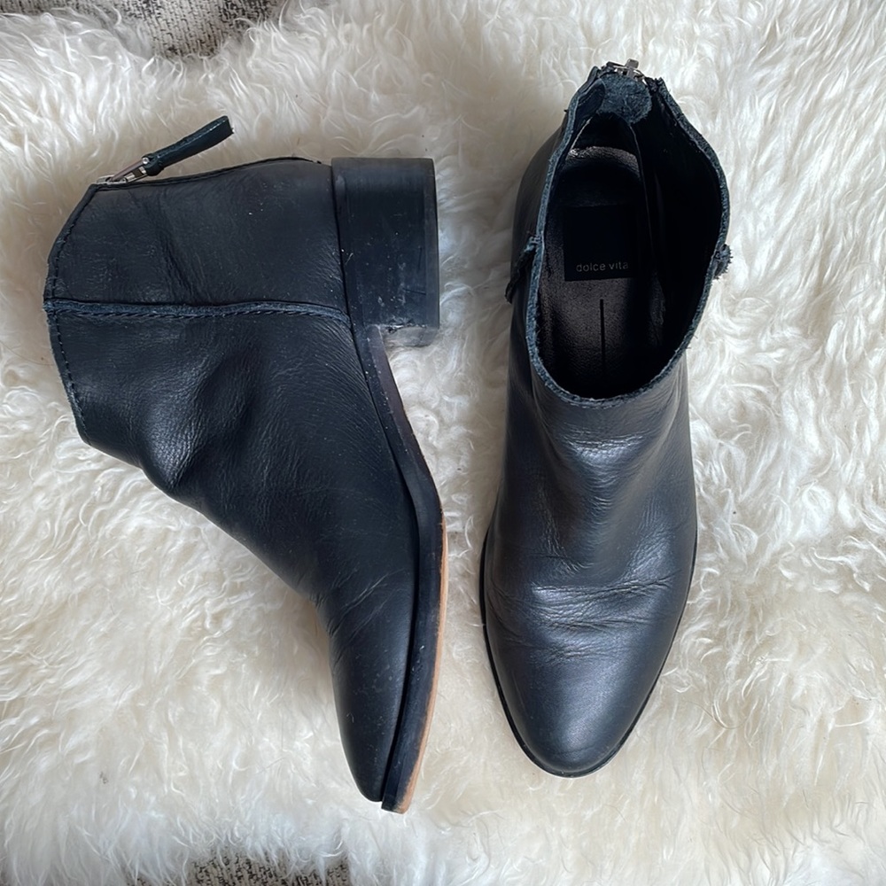 DOLCE VITA Black Leather Bootie